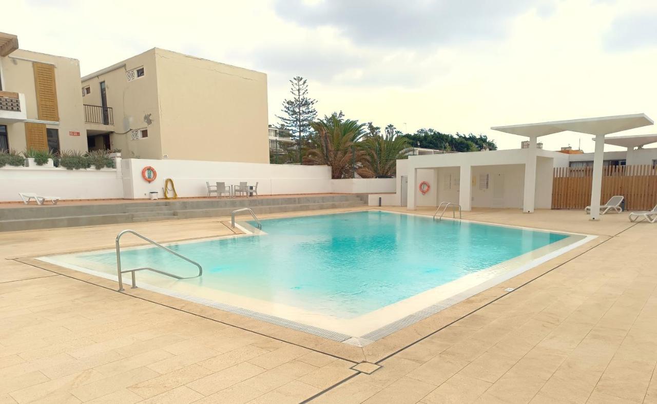 Apartment La Fiesta 아로나 외부 사진