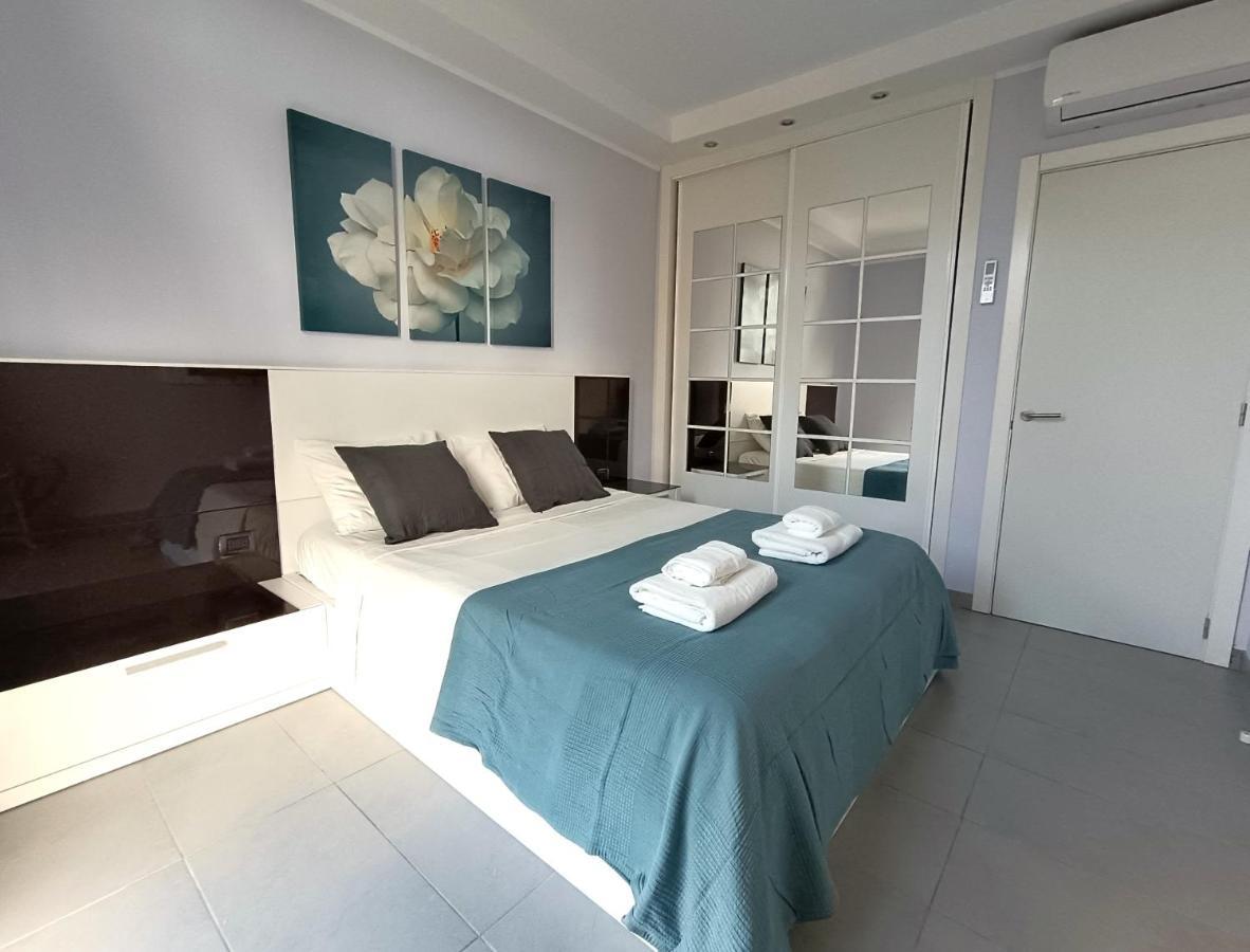 Apartment La Fiesta 아로나 외부 사진